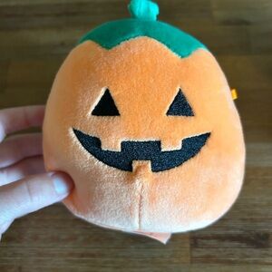 Squishmallow 5 inch jack o lantern